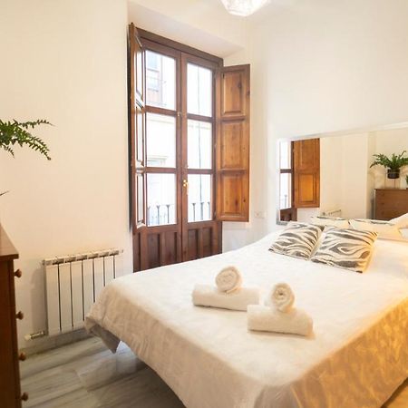 Bonito Y Acogedor Apartamento Pleno Centro Junto Catedral กรานาดา ภายนอก รูปภาพ