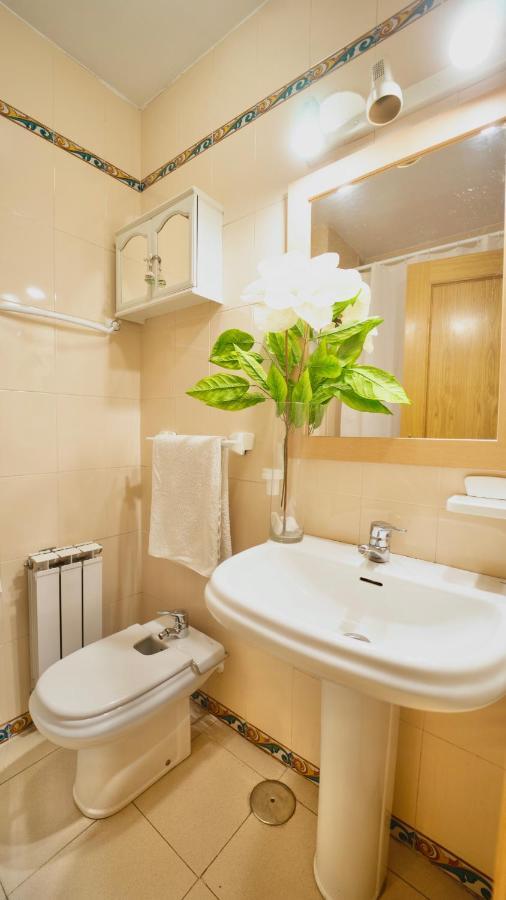 Bonito Y Acogedor Apartamento Pleno Centro Junto Catedral กรานาดา ภายนอก รูปภาพ